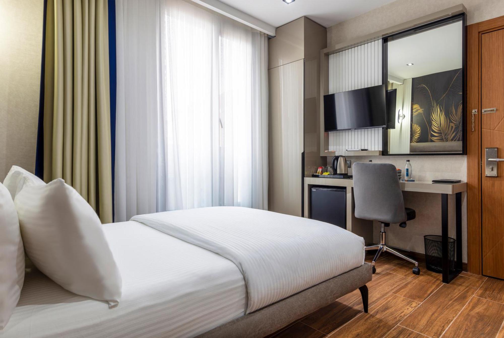 Dem Premium Hotel - Round Trip Airport Service - Istanbul International Airport Arnavutkoy Zewnętrze zdjęcie