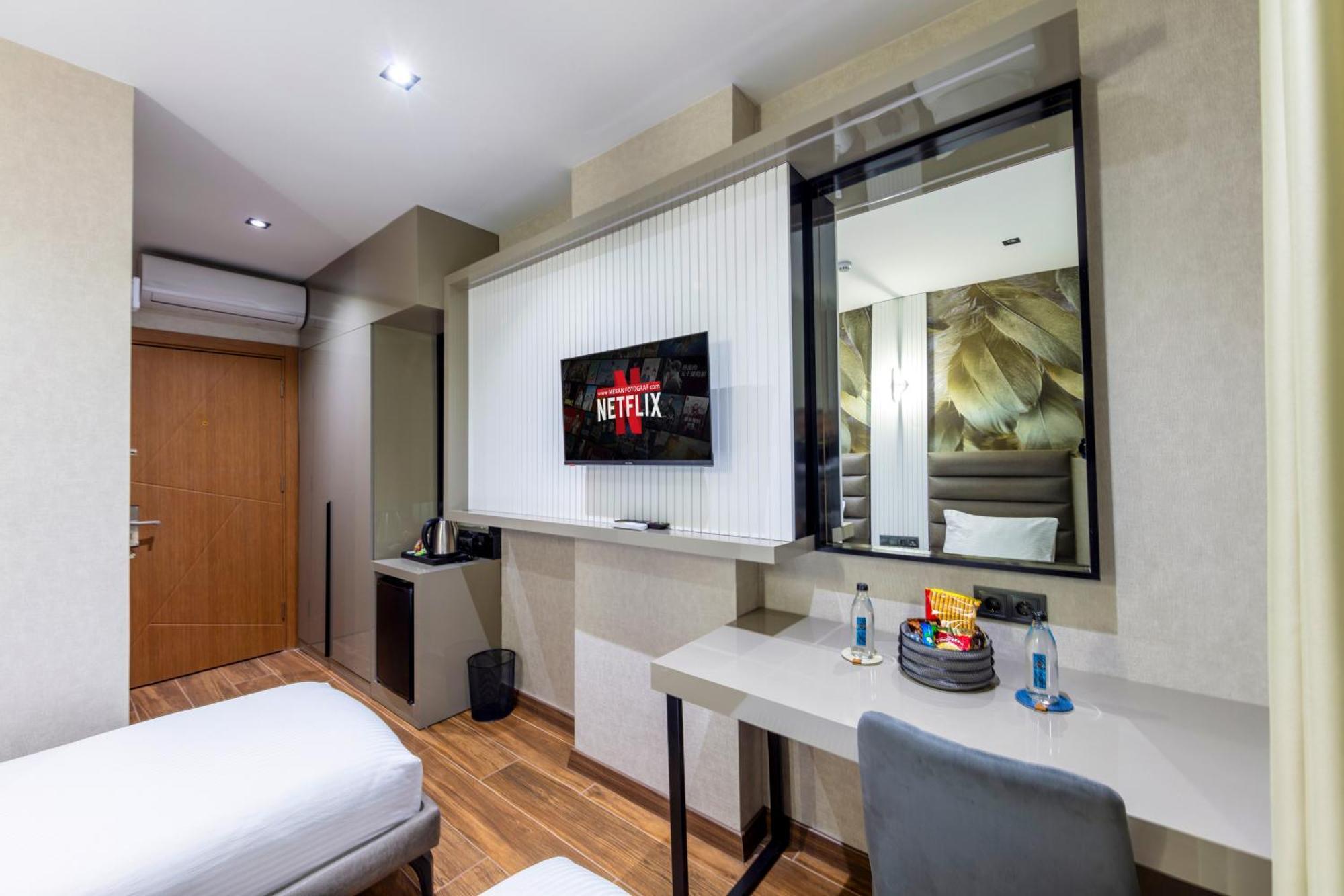 Dem Premium Hotel - Round Trip Airport Service - Istanbul International Airport Arnavutkoy Zewnętrze zdjęcie