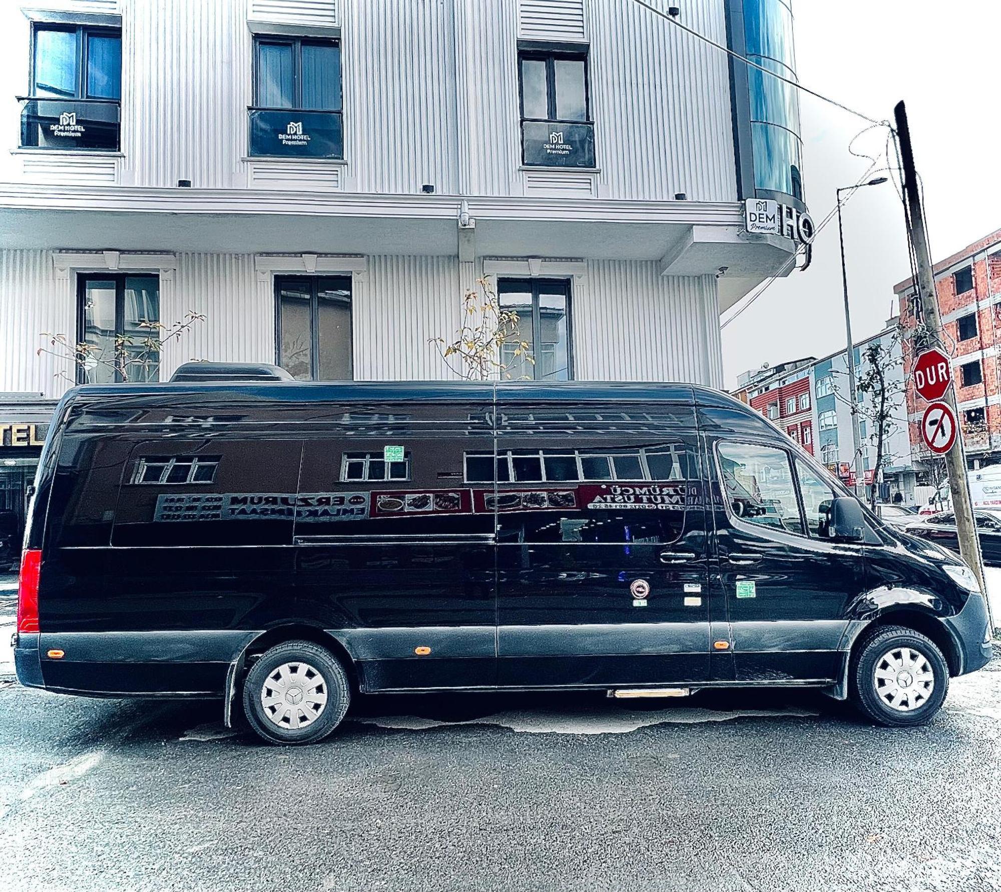 Dem Premium Hotel - Round Trip Airport Service - Istanbul International Airport Arnavutkoy Zewnętrze zdjęcie